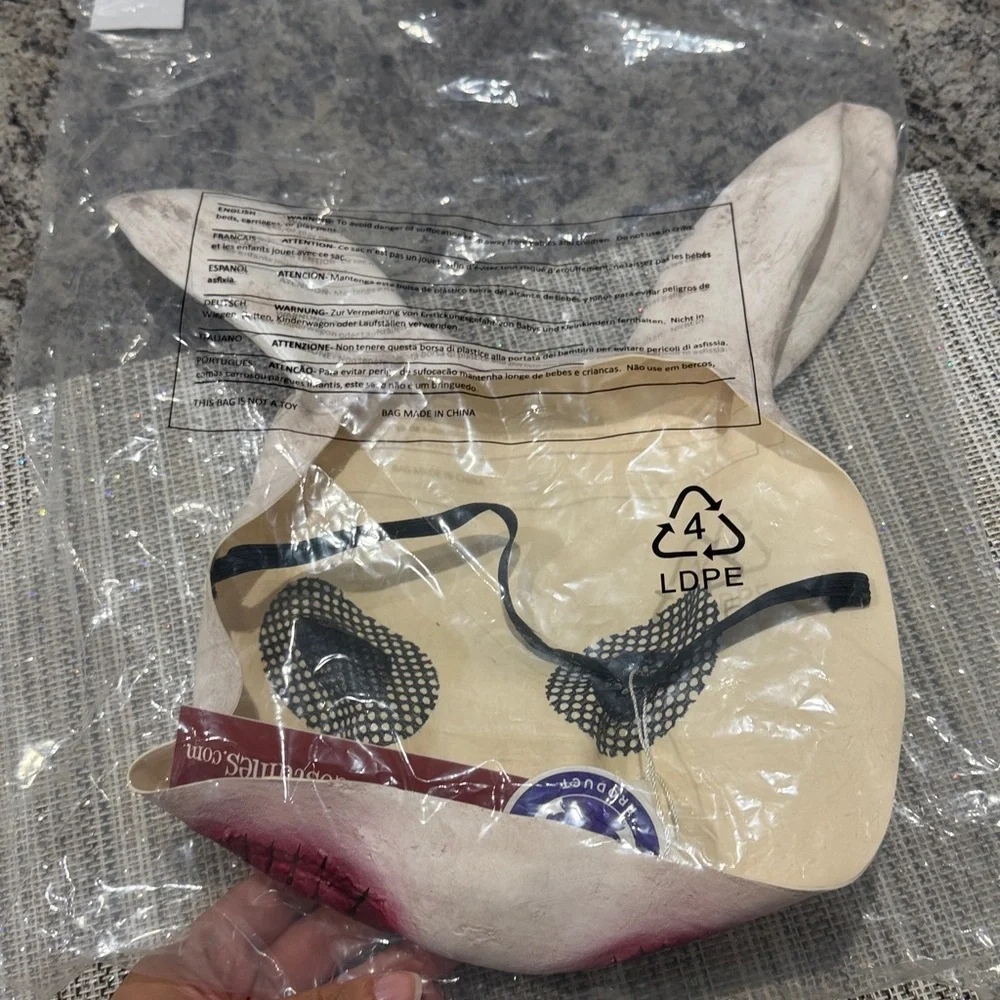 Scary Wicked Rabbit Adult Unisex Mask Halloween Costume Horror Cosplay NWT